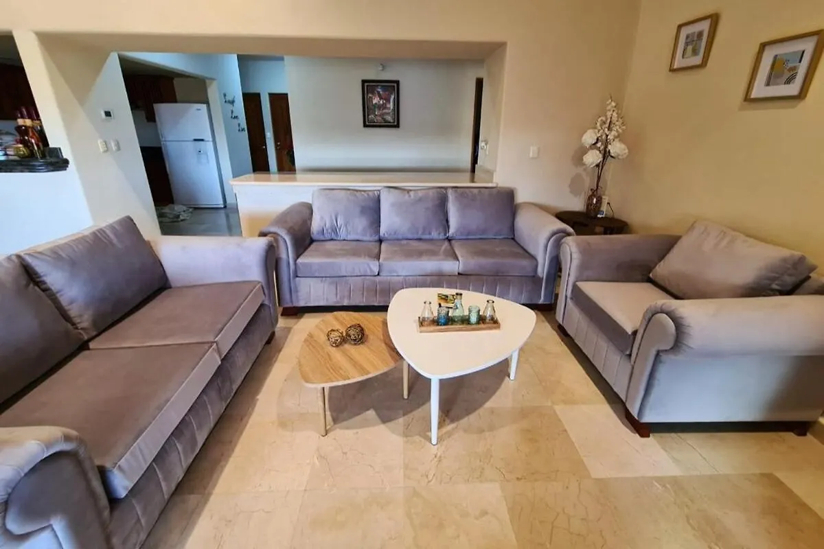 Апартаменты Magnificent Penthouse Jacuzzi, Beach Access & Wifi Пуэрто-Авентурас